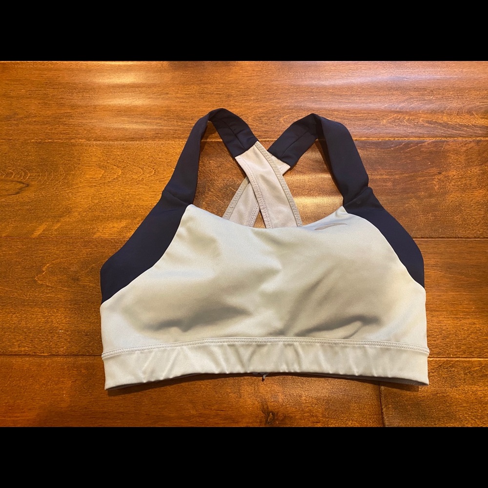 Brooks uplift crossback bra